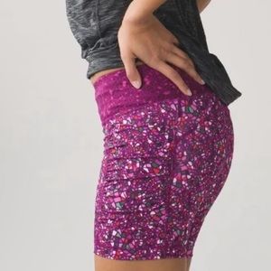 Lululemon Speed Track Shorts SZ 4 Paradise Camo Multi Geo Regal Plum Patterned